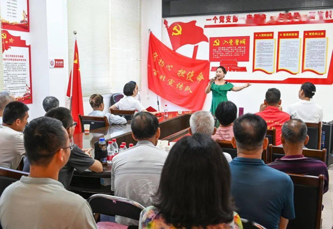 妈妈爱翻书包怎么办?- 清晰解答你的问题